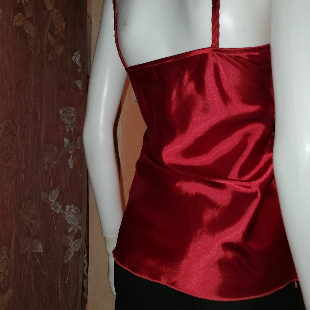 ❤Beautiful Deep Red Silk Top❤ - Picture 2 of 7